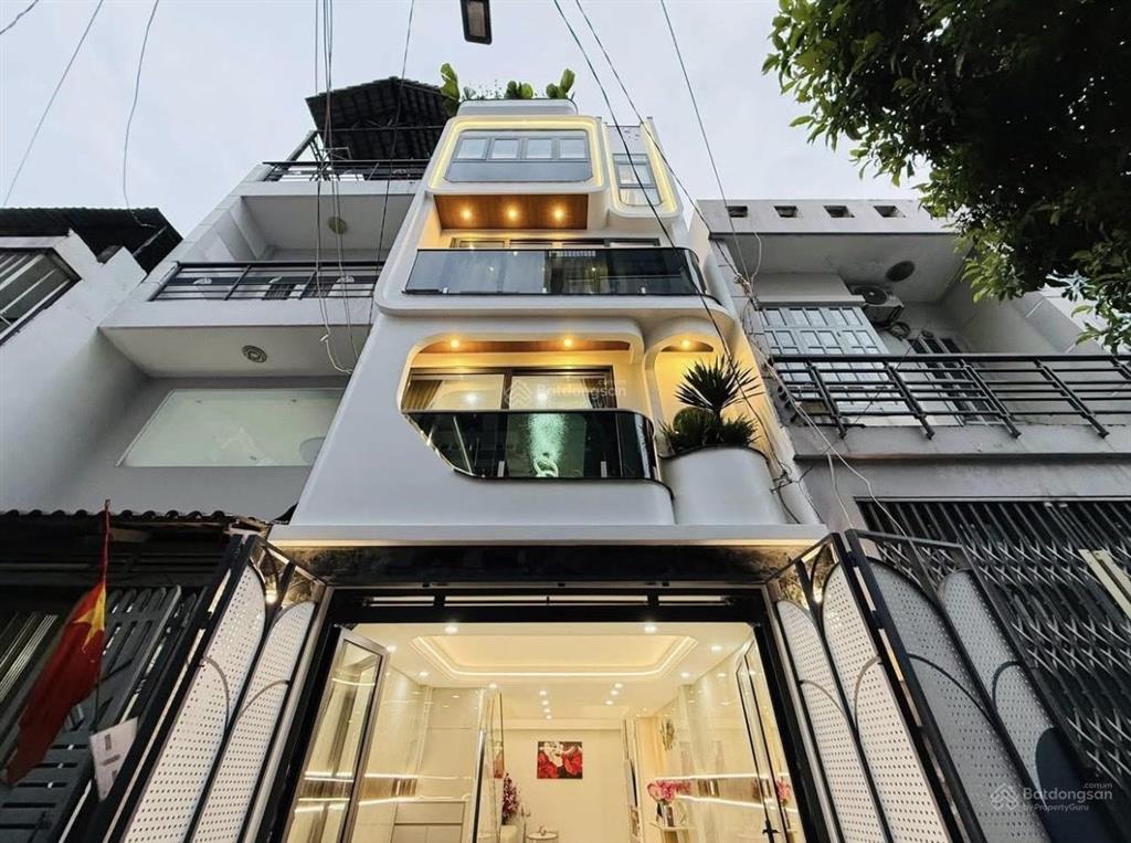 Định cư cần bán nhà đoàn thị điểm phú nhuận giá 6,58 tỷ/62,4m2 thuê 22tr/th gần bv hoàn mỹ