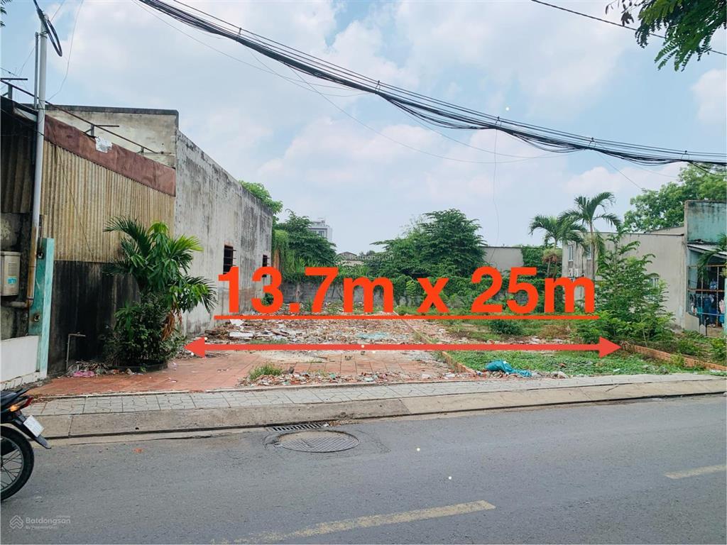 Chủ giảm sâu 2 tỷ, bán gấp bán lỗ lô đất 13,7x25m, có sổ riêng dân cư hiện hữu