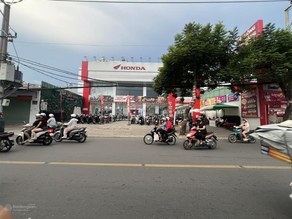 Hot mt lũy bán bích 25x60m nở hậu, dtcn 1450m2 giá 190 tỷ còn tl