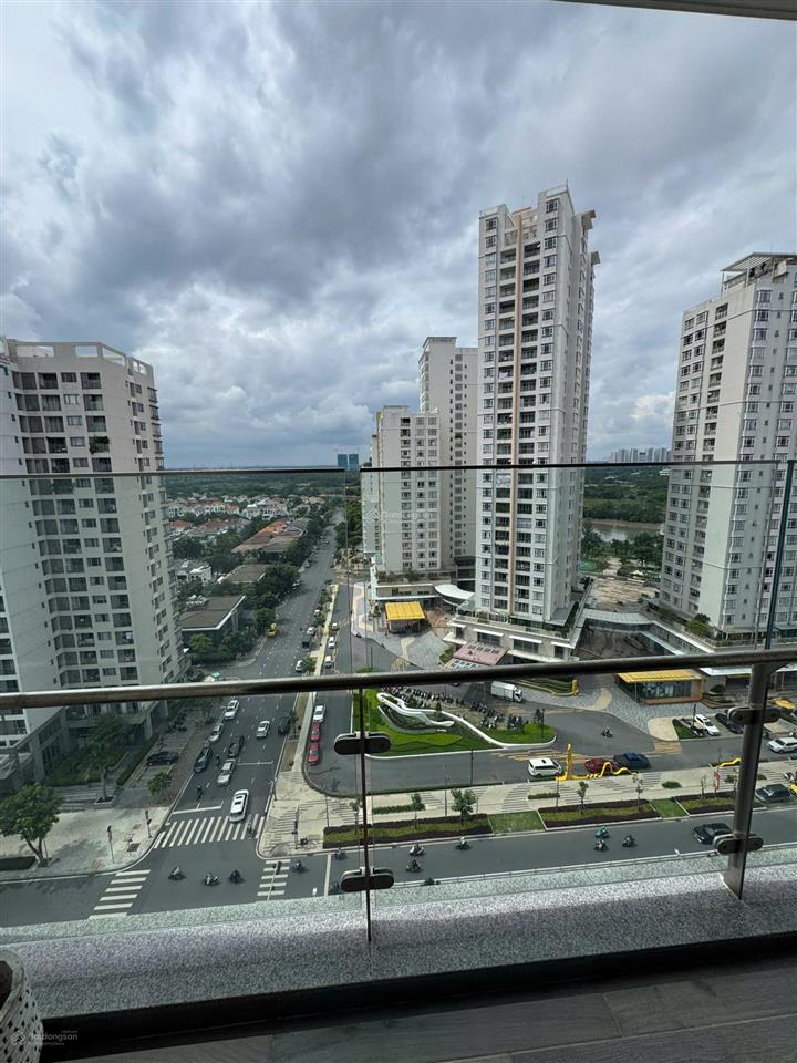 Cần bán gấp căn góc 3pn 107m², lầu cao view sông giá tốt, chỉ 13.3 tỷ. hotline 0907 006 ***