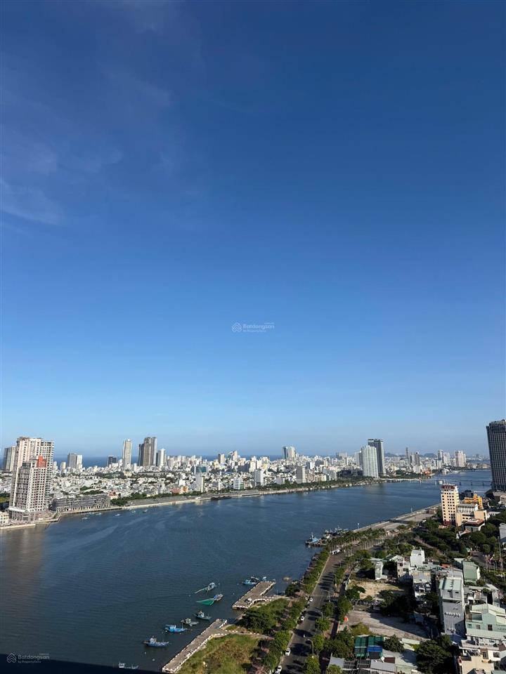 Chính chủ bán gấp căn view sông hàn, view biển mỹ khê và bắn pháo hoa dt thuê 30tr/tháng