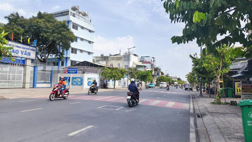 Bán gấp lô góc 2 mặt tiền 64m2 tô hiệu khu kinh doanh sầm uất, đường 12m. 0903 983 ***
