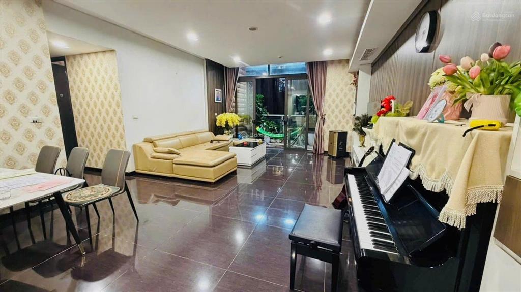 Bán chung cư dolphin plaza mỹ đình 171m2 3pn tầng cao full đồ 15 tỷ