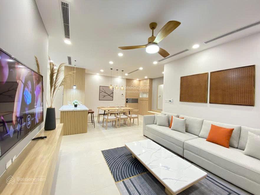 Chủ gửi bán căn 2pn, 84m2 ở the zei lê đức thọ, giá 8 tỷ, nội thất đầy đủ, pháp lý sổ đỏ