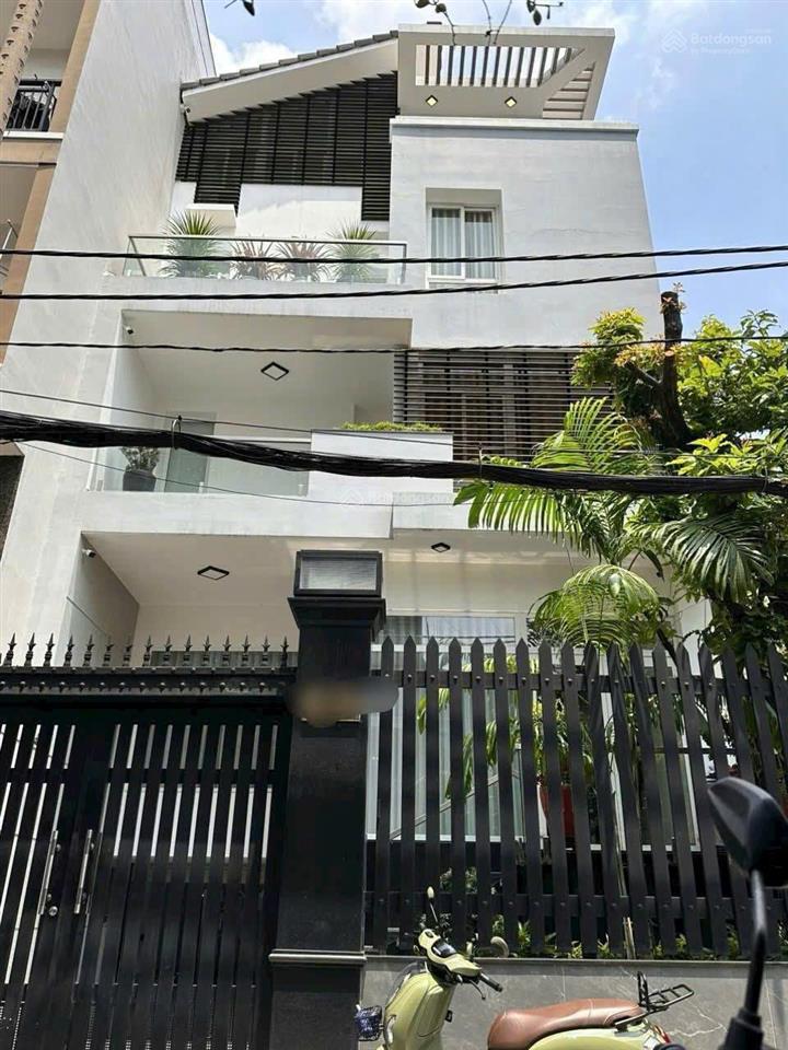 Hạ giá bán gấp 30 tỷ về 22.5 tỷ chỉ 155tr/m2 phan xích long 7x25m hầm 4 tầng 522m2 sàn