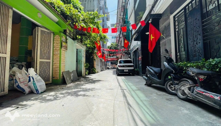 Bán gấp nhà mặt ngõ ô tô đường Định Công Thượng, 82m2 - 5 tầng