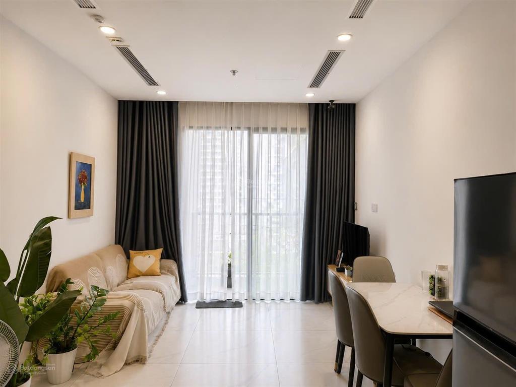 Nhà em cần bán căn 1pn+ decor đẹp, ở giữ gìn, hỗ trợ xem nhà dễ tại the beverly vinhomes grand park