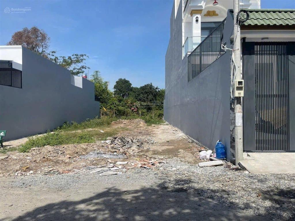 Cần ra nhanh lô đất 125m² 1 tỷ ngay chợ việt kiều, cách ql22 1km. sổ hồng riêng, sang tên nhanh.
