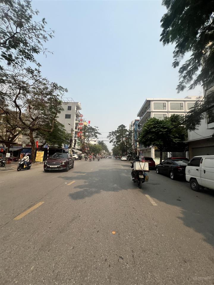Bán 176m2 mặt đường trần nguyên hãn. mt 7.2m. giá 35 tỷ