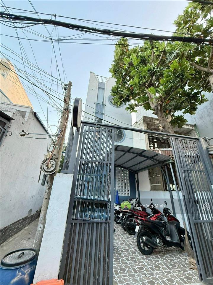 Nhà phố 4m x 15m. đúc 3 lầu 1/ ngắn nguyễn thị kiểu. ngay siêu thị metro