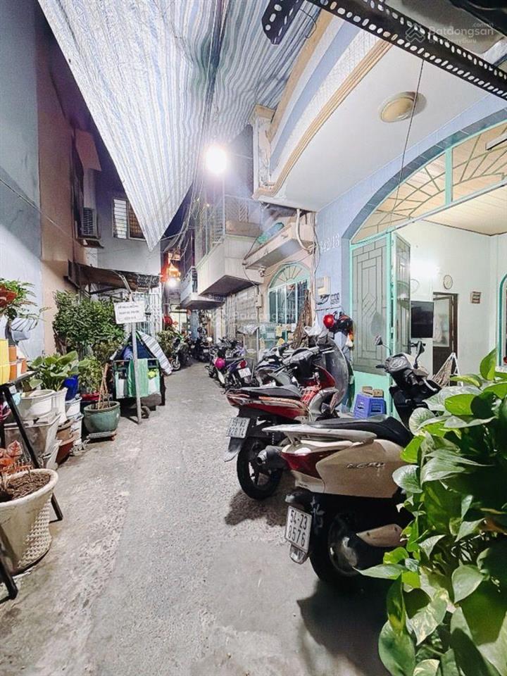 Bán nhà hẻm xe hơi, ngang 6.2m, nở hậu, đ. đoàn văn bơ ra tôn thất thuyết, dt 77m² chỉ 7.5t.