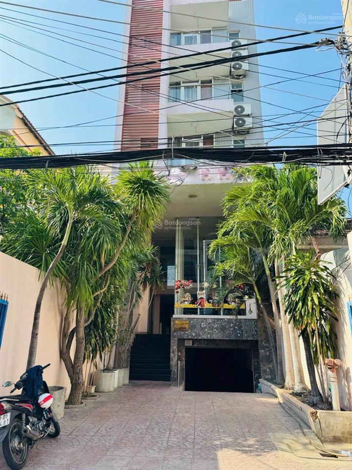 Bán ks 14 tầng 36 phòng giá 23 tỷ tại nha trang, đường đoàn trần nghiệp, gần biển hòn chồng.