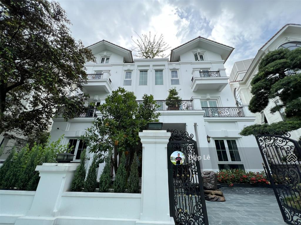 Song lập hoa sữa vinhomes riverside đập thông, đất nở hậu, hoàn thiện đẹp, đường thoáng, sông rộng