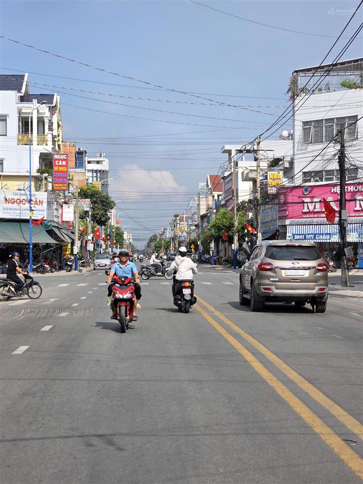 Bán nhà 100m² (5x20m) kinh doanh sầm uất, mt đường d1, kdc việt sing, p. an phú, tp. thuận an