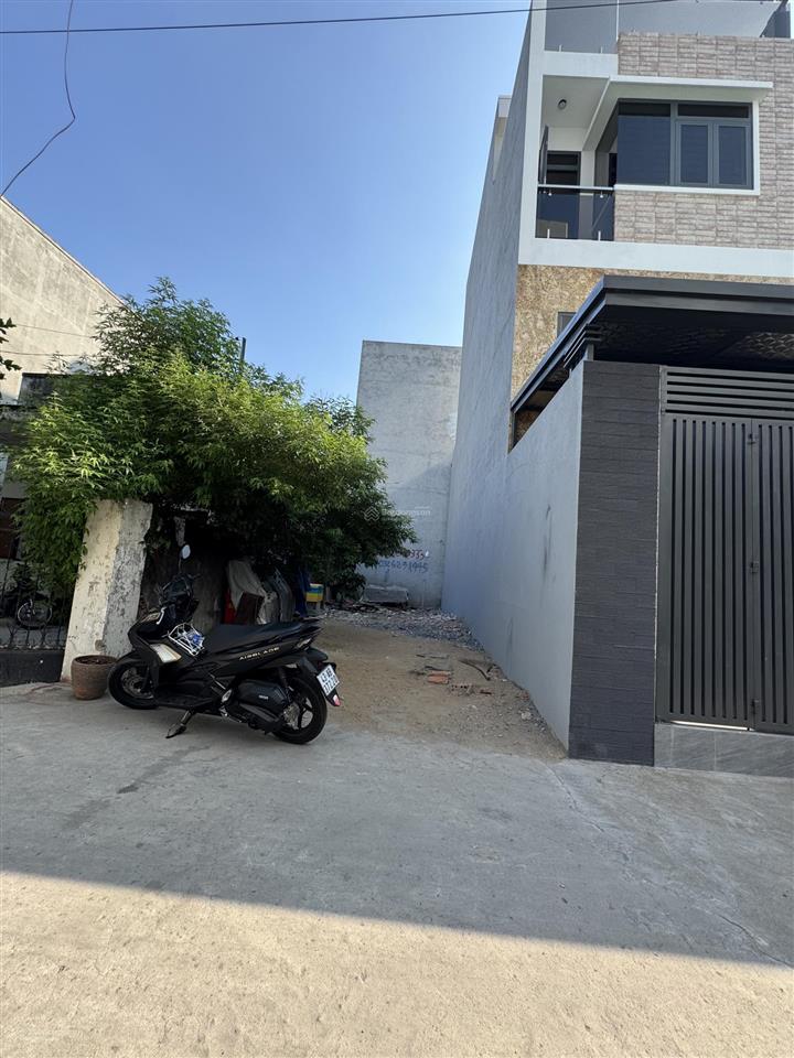 Bán gấp lô đất đẹp ngay chợ nhỏ lã xuân oai lê văn việt. 57,2m² giá chỉ 5,2 tỷ