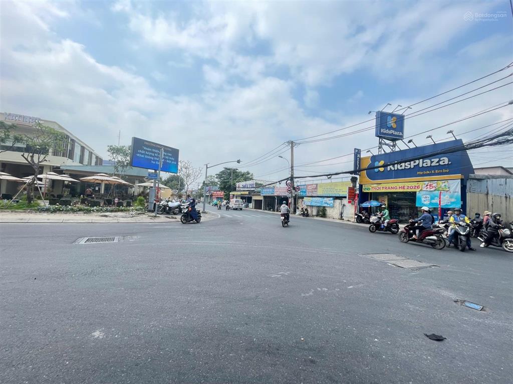Nhà 2 tầng, 3 phòng ngủ ngay đỗ xuân hợp 90m2 (5x18m) giá 5,99 tỷ, phước long b, quận 9