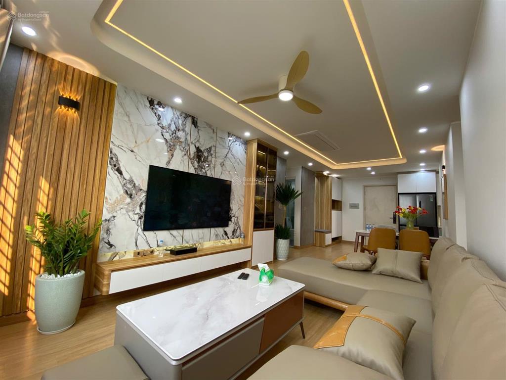 Chính chủ cần bán căn hộ chung cư 86m2, 3 phòng ngủ tòa xphomes star. giá tốt trong khu