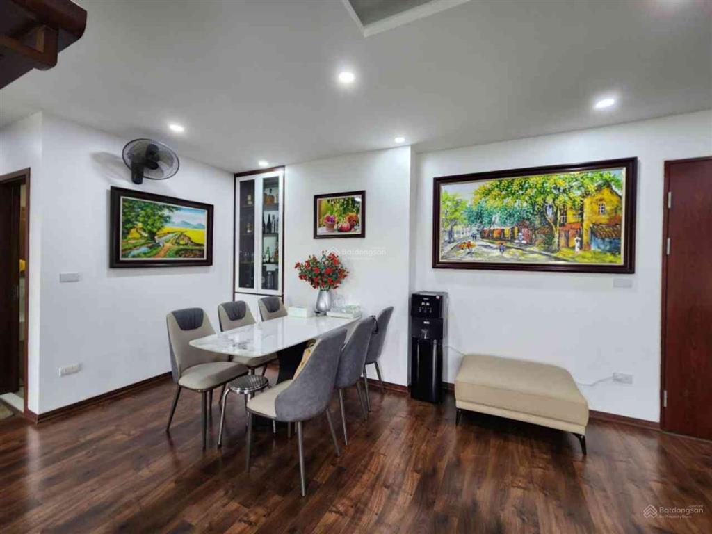 Chung cư 3pn full nội thất cao cấp xách vali về ở ban công đông nam thoáng mát giá 8,5 tỷ