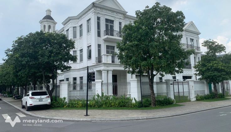 Biệt thự lô góc Vinhomes Riverside – View hồ 12ha – không gian sống đỉnh cao