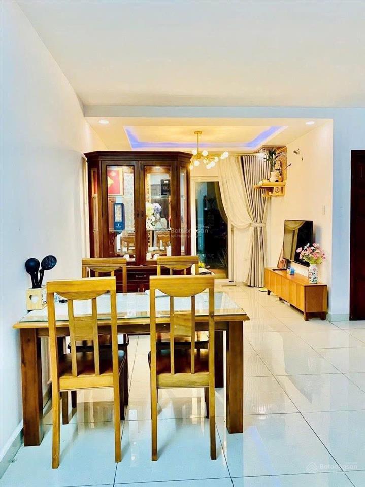 Cực hiếm bán căn hộ 8x plus trường chinh, 3,900tỷ, 84m2 căn góc 2 view nhà đẹp. sổ riêng 0932 834 ***