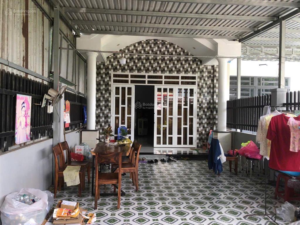Nhà mặt tiền đường nguyễn thị thử, dt 5x42m, tổng 220m2. buôn bán sầm uất, gần cv sinh thái hóc môn