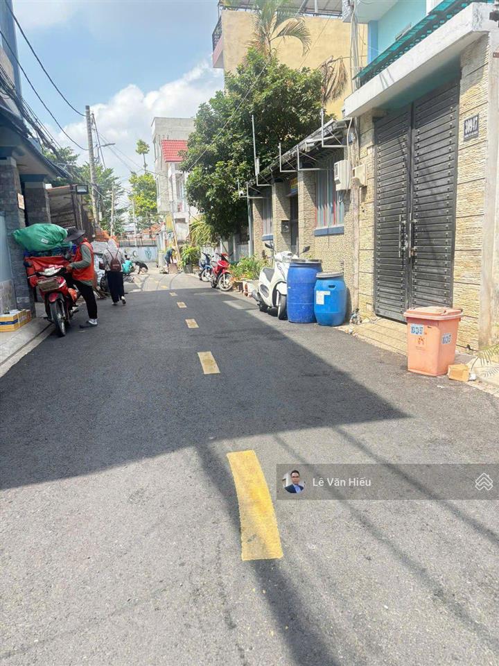 8,9 tỷ 90m2 bán đất tặng nhà c4 bên cạnh siêu thị đ. máy nguyễn kim, võ văn ngân