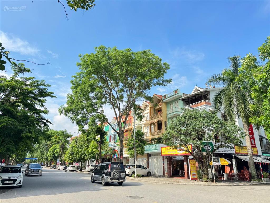 Hàng hiếm liền kề kđt đông bắc ga cạnh quảng trường lam sơn mặt tiền dương đình nghệ 35m