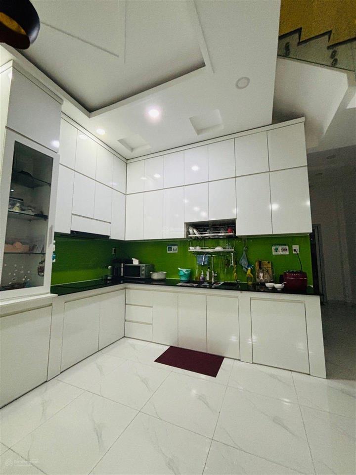 Bán nhà 4 tầng mặt tiền gần trịnh quang nghị xe hơi ngủ trong nhà 5 x 22m, quận 8, chỉ hơn 8 tỷ