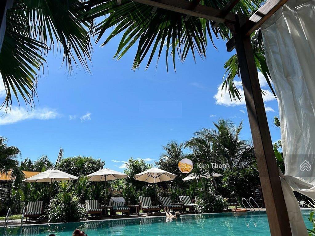 Cần bán khách sạn 4 sao hội an, 84 phòng, 1.878,7m2 đất, nhìn ra sông view lúa trung tâm hội an