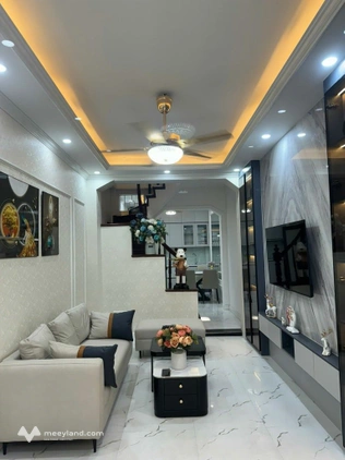 Nhà đẹp khu trung tâm Mỹ Đình, diện tích 40m2, giá 7.95 tỷ