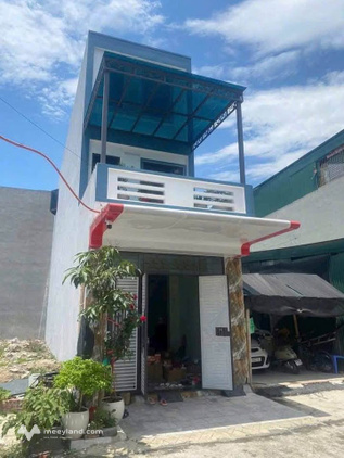 Nhà 3 tầng gần trường lái Phú Sơn, mặt tiền 4m, hướng Đông Nam