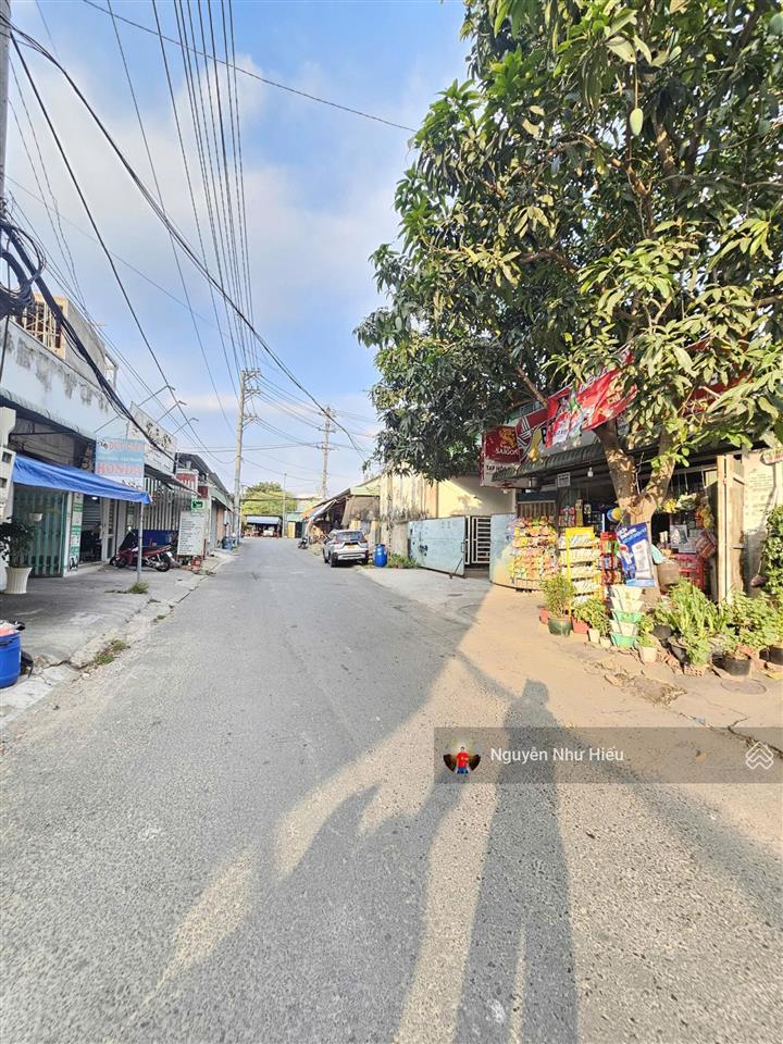 Bán nhà 1 trệt 1 lầu mt đường thông kinh doanh buôn bán gần bigc (go) dĩ an, p. đông hòa tp. dĩ an