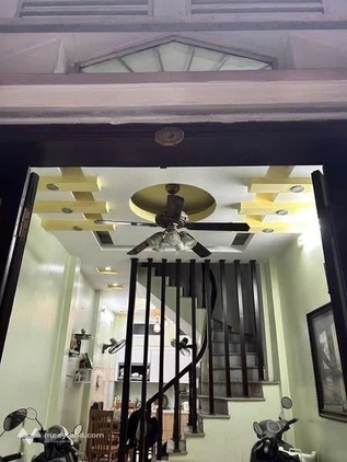 Cho thuê nhà nguyên căn 4 tầng, 5 phòng ngủ tại ngõ 91 Nguyễn Khang - Giá chỉ 15 triệu/tháng
