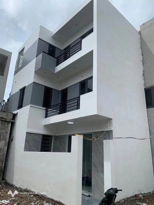 Nhà 3 tầng Phú Xuân - Full nội thất, ngõ thoáng, ô tô đậu gần nhà - Giá chỉ 1.7 tỷ
