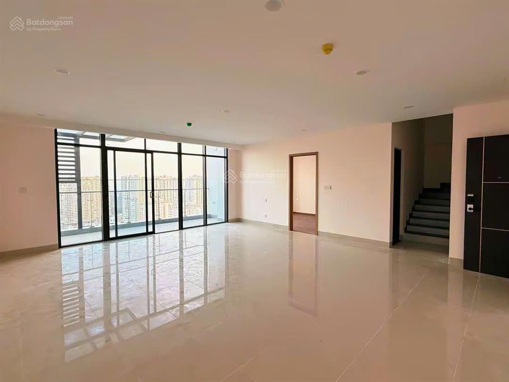 Duplex penthouse 2 tầng, giá 8.99 tỷ 156.86m2, 2 ban công, view biển đông nam, 3pn, 2 phòng khách