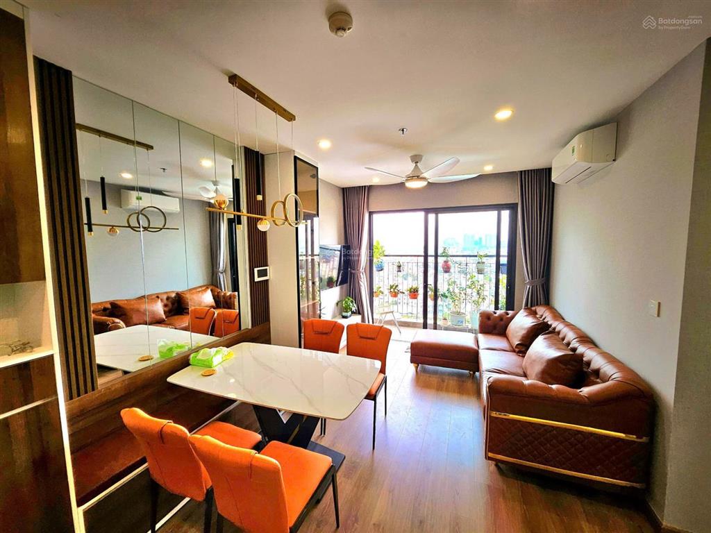 Bán căn hộ 3pn 2vs tầng trung dự án hdmoon ban công đông nam full đồ đẹp có slot để ô tô dưới hầm