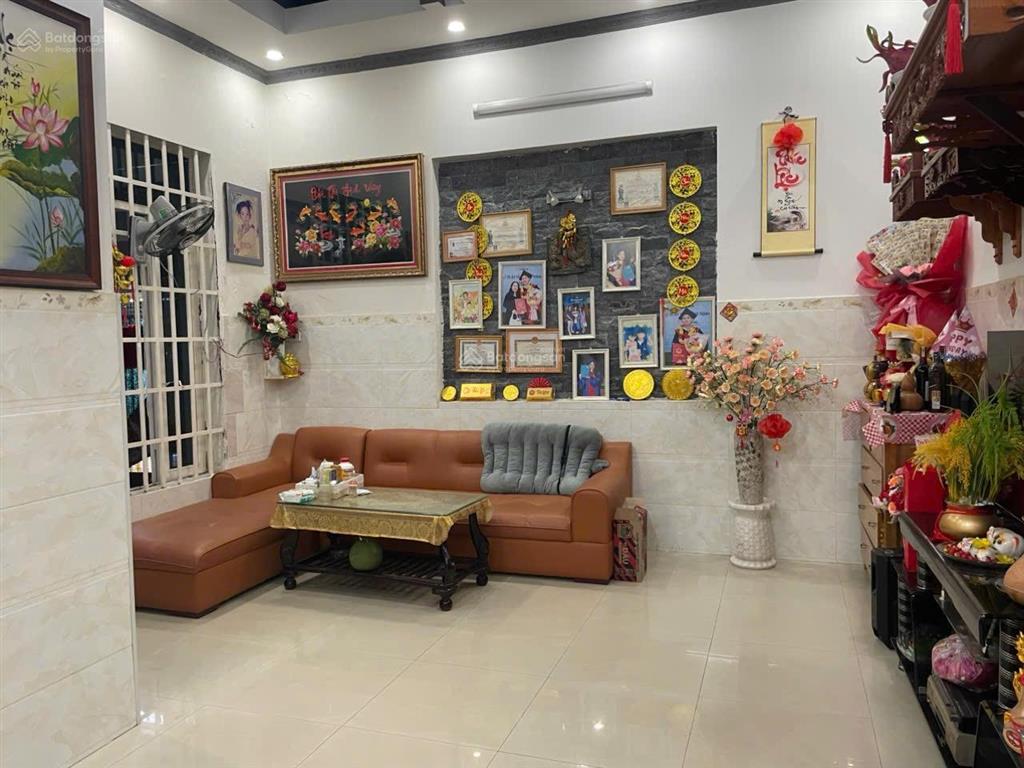 Bán nhà 1 trệt 1 gác lửng kdc phú hoà 1, phường phú hòa. dt 120m2(6x20) thổ cư 100%. giá 5,5 tỷ