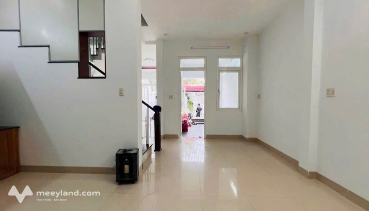 Cho thuê nhà 1 trệt 1 lầu gần Khu đô thị Vĩnh Điềm Trung, 3 phòng ngủ, giá 10 triệu/tháng