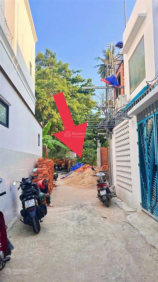Đất hẻm củ chi, khá gần biển, khu dân cư văn minh cách biển hòn chồng 300m. giá 3,560 tỷ