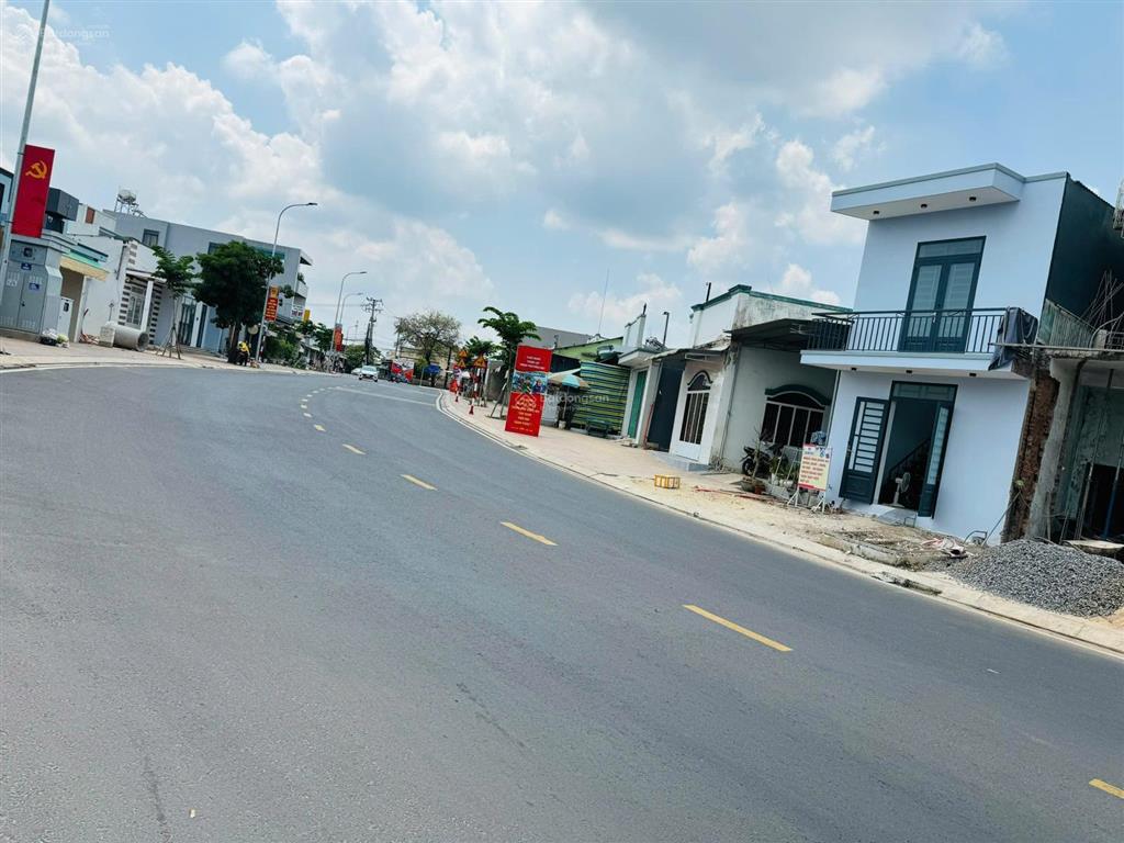 Bán gấp lô đất shr 900 triệu ngay phường bảo vinh, long khánh