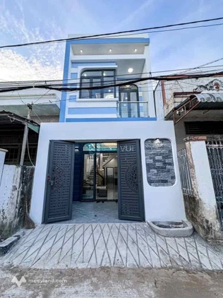 Bán nhanh nhà gần công viên. Nhà 64m2 Võ Văn Tần, phường 5, quận 3, xây 1 trệt, 3 lầu