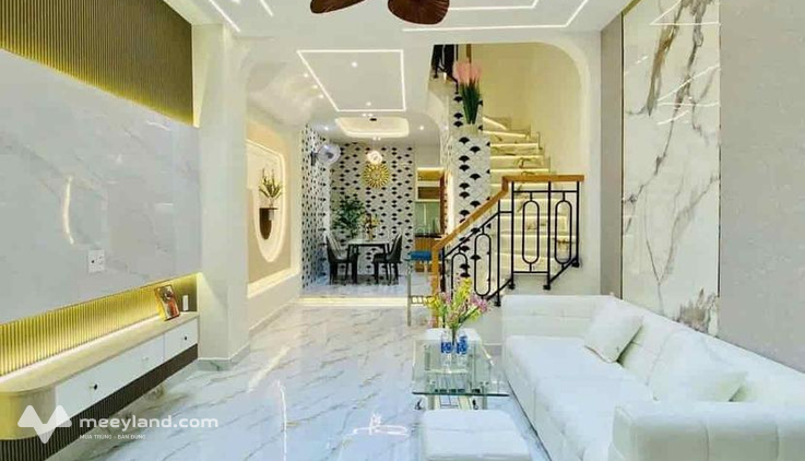 Nhà 50m2 Hoàng Việt, phường 4, Tân Bình, xây 1 trệt 1 lầu, sổ riêng