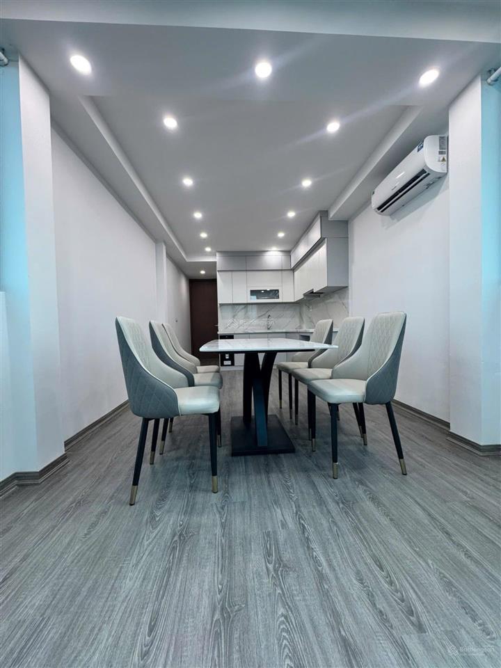 Nhà 7 tầng thang máy gần chợ văn điển ở ngay cực đẹp