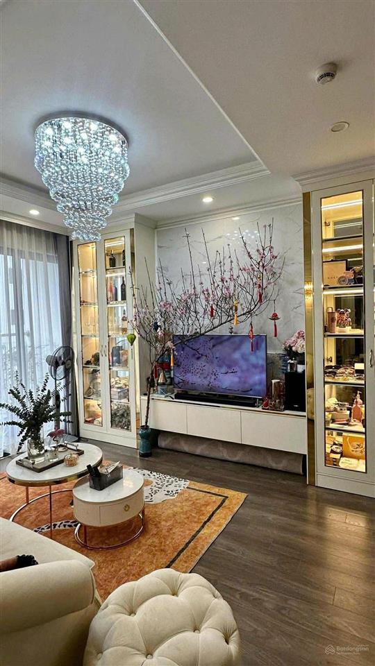 Tôi chính chủ bán gấp căn góc 97m2 3 phòng ngủ giá 6,9 tỷ trong 1 tuần. sổ đỏ đầy đủ, hướng mát
