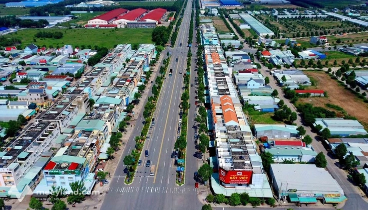 Đất chợ đêm Bàu Bàng 150m2 full thổ cư, sổ đỏ sẵn sàng, giá hời như mơ