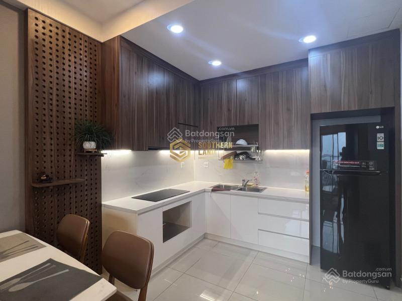 Chính chủ gửi bán căn hộ 2pn2wc tầng cao view đẹp the sun avenue sẵn sổ giá tốt 7 tỷ
