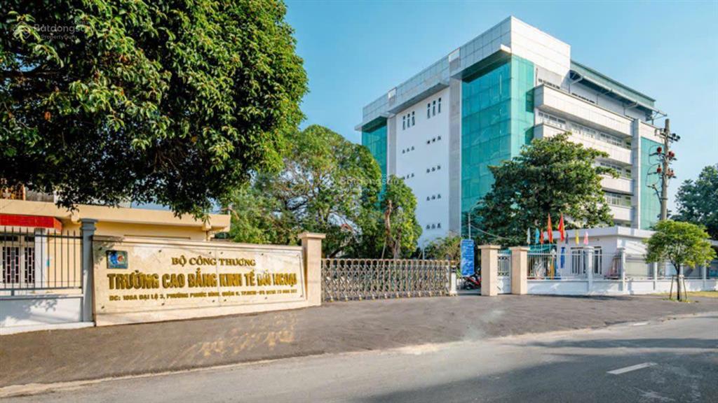 (27 tỷ) bán gấp nhà cấp 4 mặt tiền đường 16m đỗ xuân hợp, p. phước bình, dt 10*32=320m² vuông vức