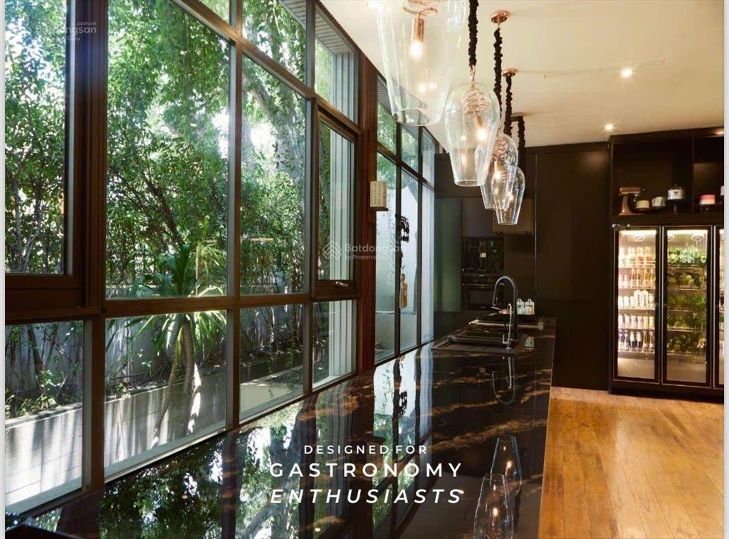 Bán biệt thự phú giaphú mỹ hưng, giá 120 tỷ, nội thất mới. 0907 904 *** em loan