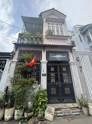 Ngôi nhà xưa - Hẻm thông 5m, 61.6m2, 2 ngủ, 8 triệu/tháng
