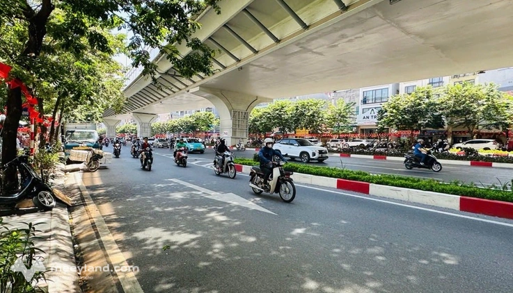 Đại La - Hai Bà Trưng - Nhà 4 tầng, dòng tiền 16 triệu/tháng, 8 tỷ